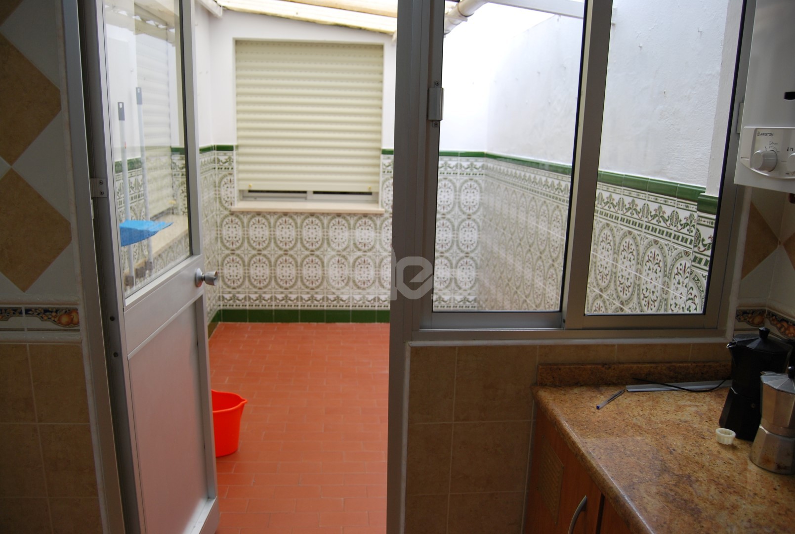 PISO DE GRANDES DIMENSIONES EN EL CENTRO DE ISLA CRISTINA