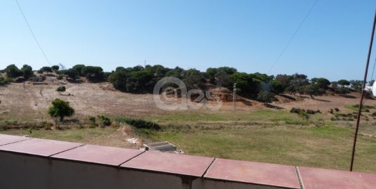 Vivienda de grandes dimensiones en Pozo del Camino!