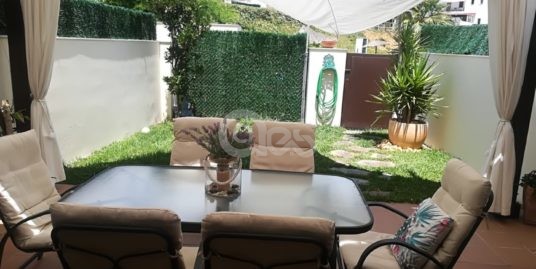 Precioso adosado en Urbanización Vista Hermosa!