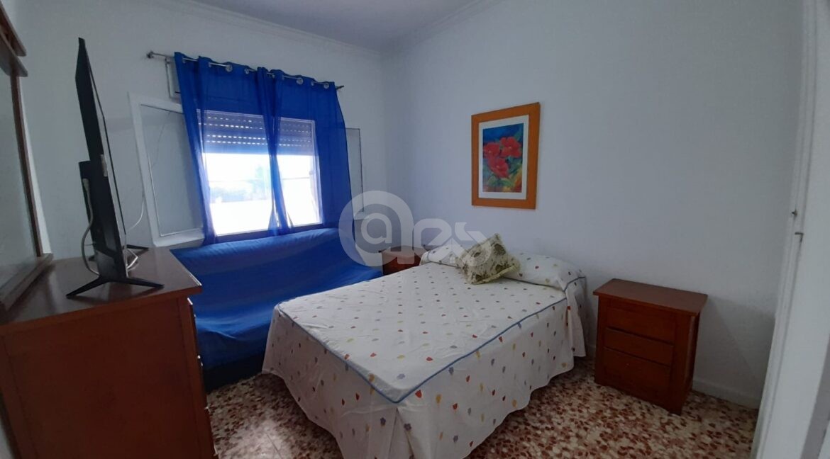 ceaa6116-7511-4914-8d33-1e44d85e2707 (Large)