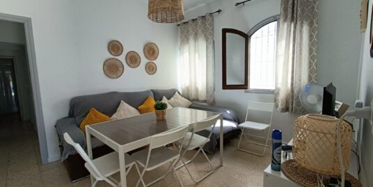 Vivienda para profesores en la Playa Central!