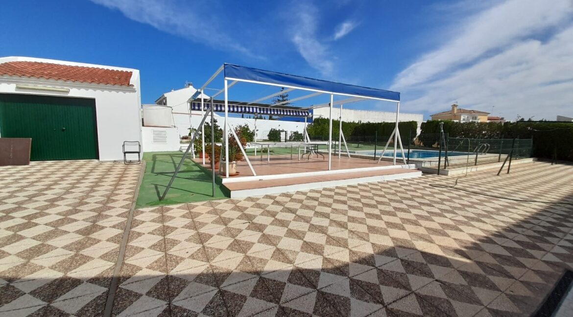 0430b24a-c89c-435d-9fe7-d12a037f59b2 (Large)