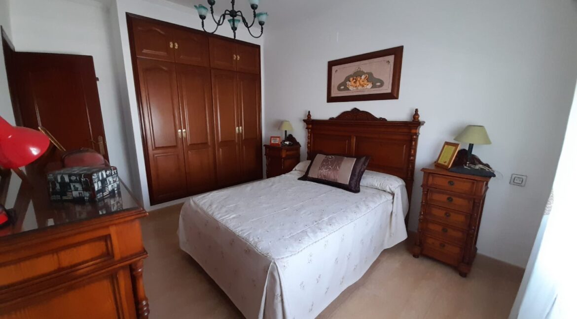 92354fb7-2ffa-47d3-9393-6080c3053994 (Large)