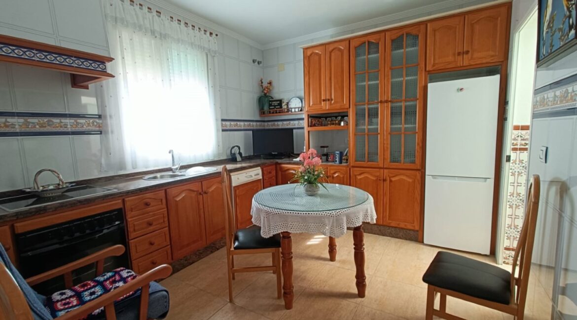 IMG-20250909-WA0009 (Large)