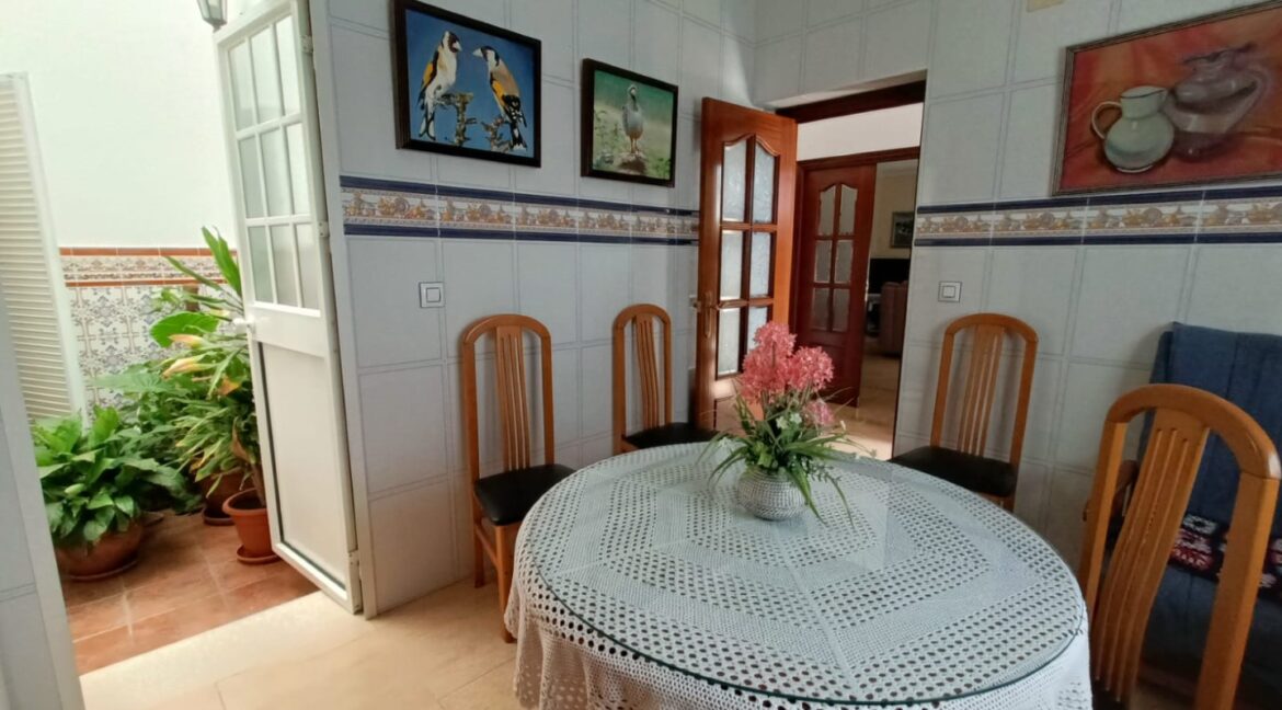 IMG-20250909-WA0012 (Large)