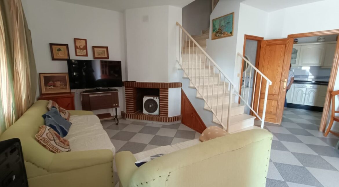 IMG-20250910-WA0040 (Large)