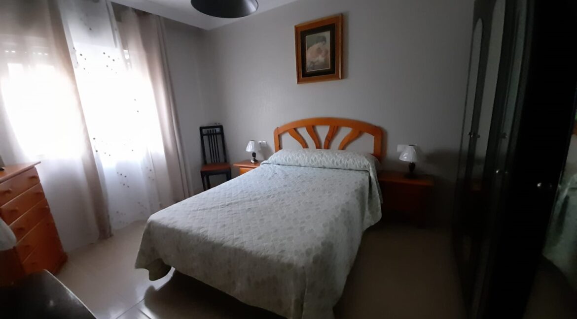 2837e409-7821-4daa-85a3-7362d94032d4 (Large)
