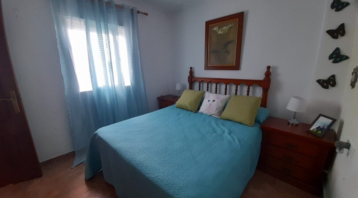 261afdc4-159d-4310-bcc4-b19c3ecb1b47 (Large)