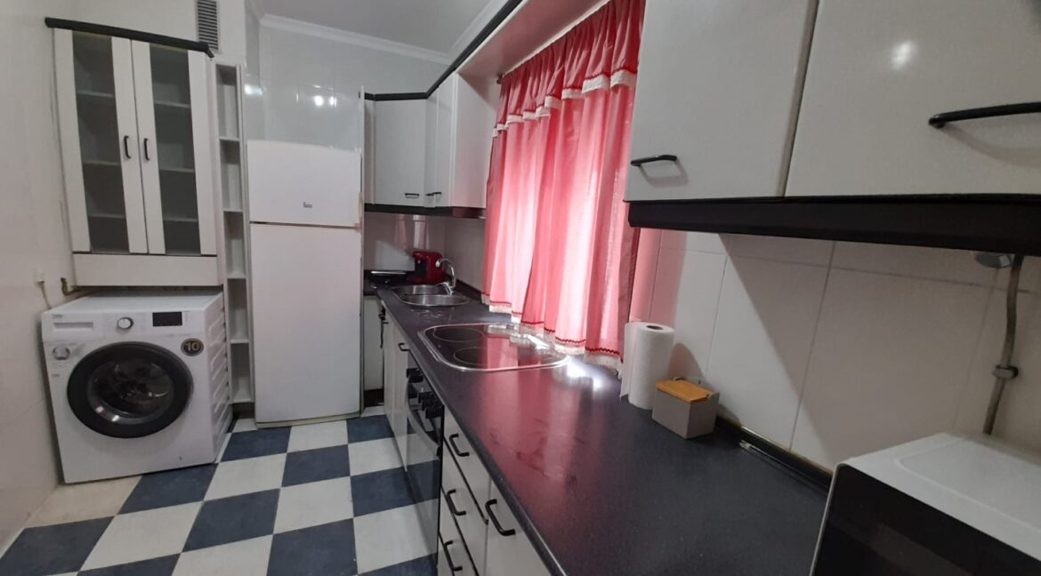 39e71aec-6fe0-42d3-b3e7-7a71670c6fee (Large)