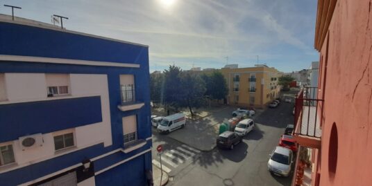 Buen piso, luminoso y amplio!!