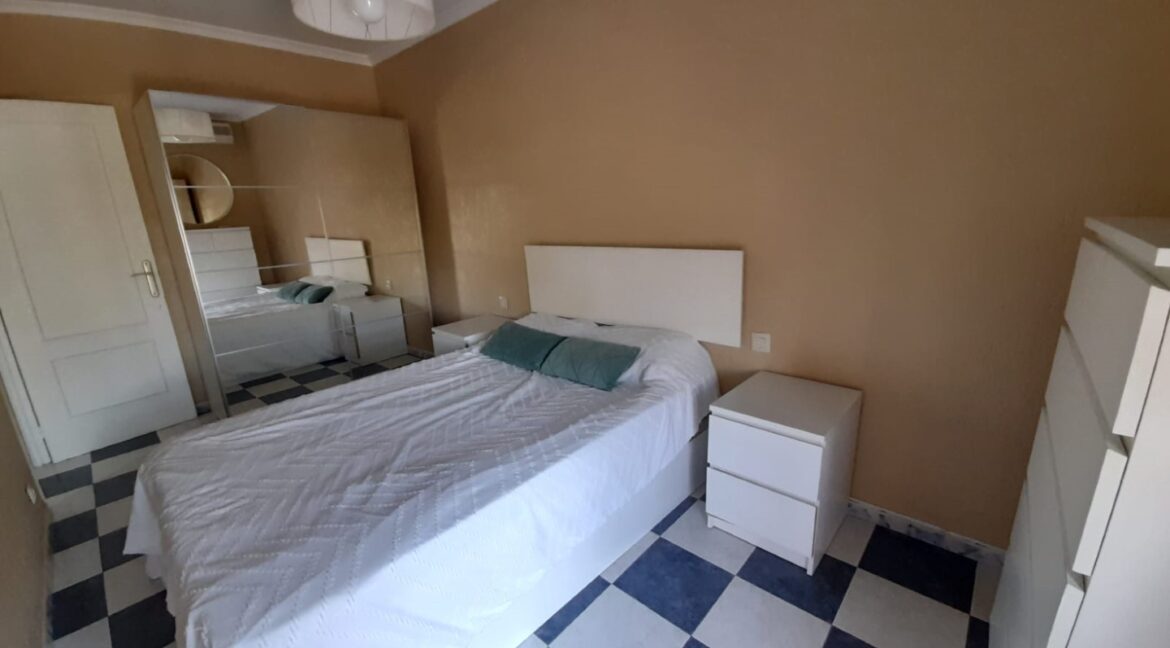 a9a7192d-2b98-4f1a-af1a-ed0fae1e129e (Large)