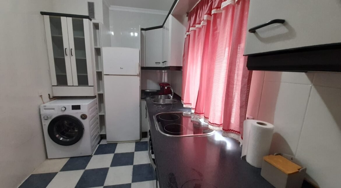 c0de57ee-11ac-4c36-b744-e510810b9632 (Large)