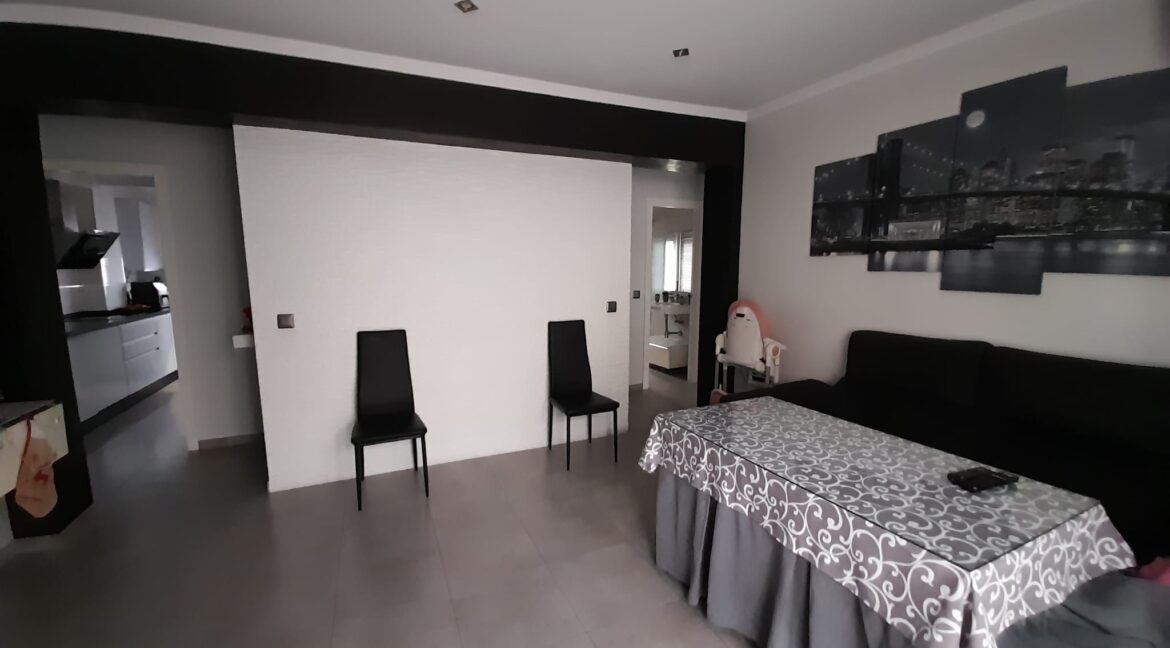 f5b79733-1e2b-4356-94f3-9e7c677a1a32